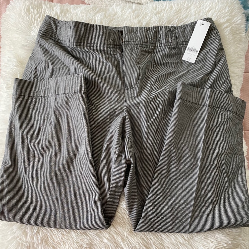 Capris - Picture 2 of 2